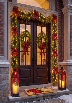 Double the Cheer Pre-lit Wreaths, Set of 2