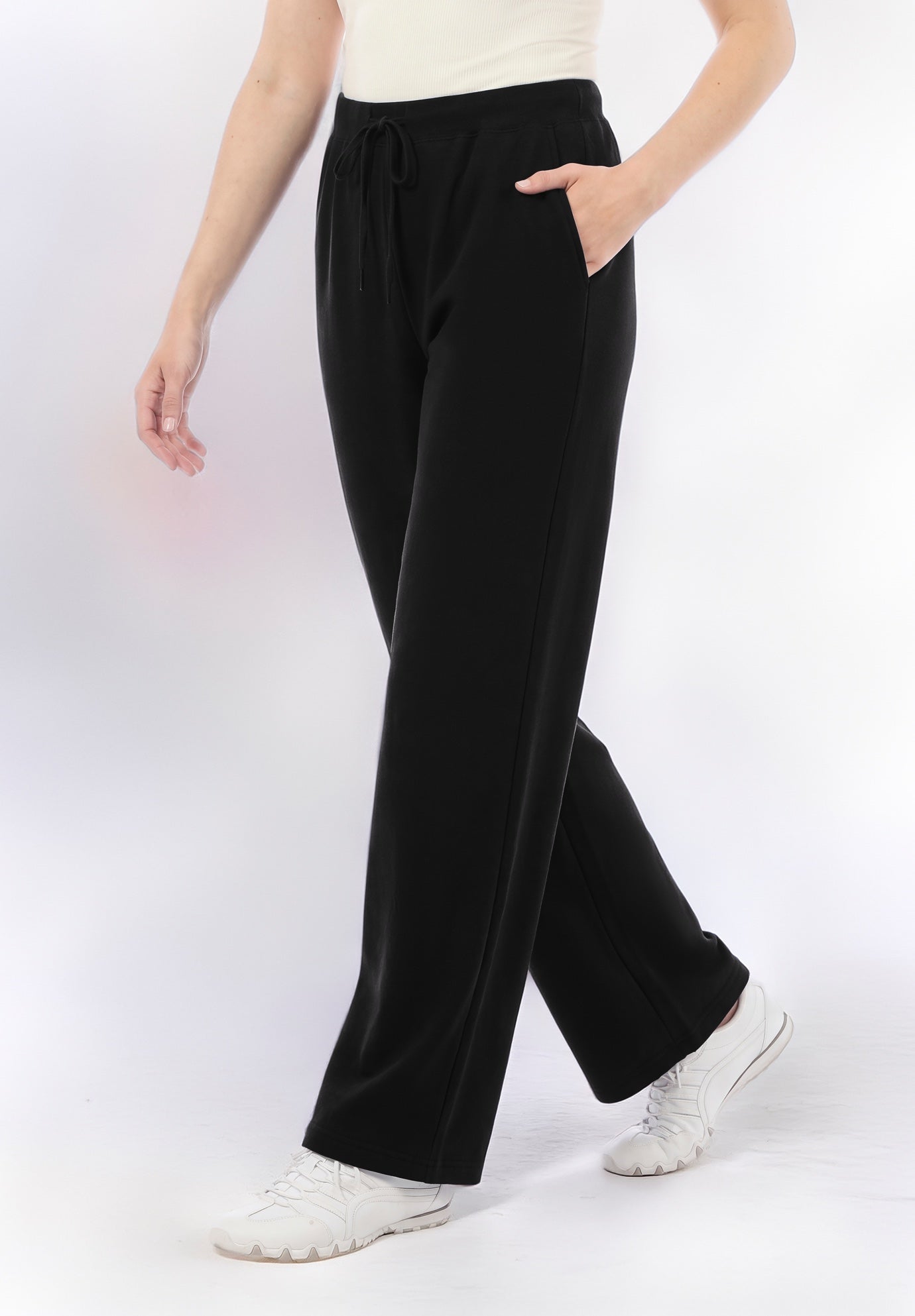 Drawstring-Waist Wide-Leg Fleece Sweatpant image number 0