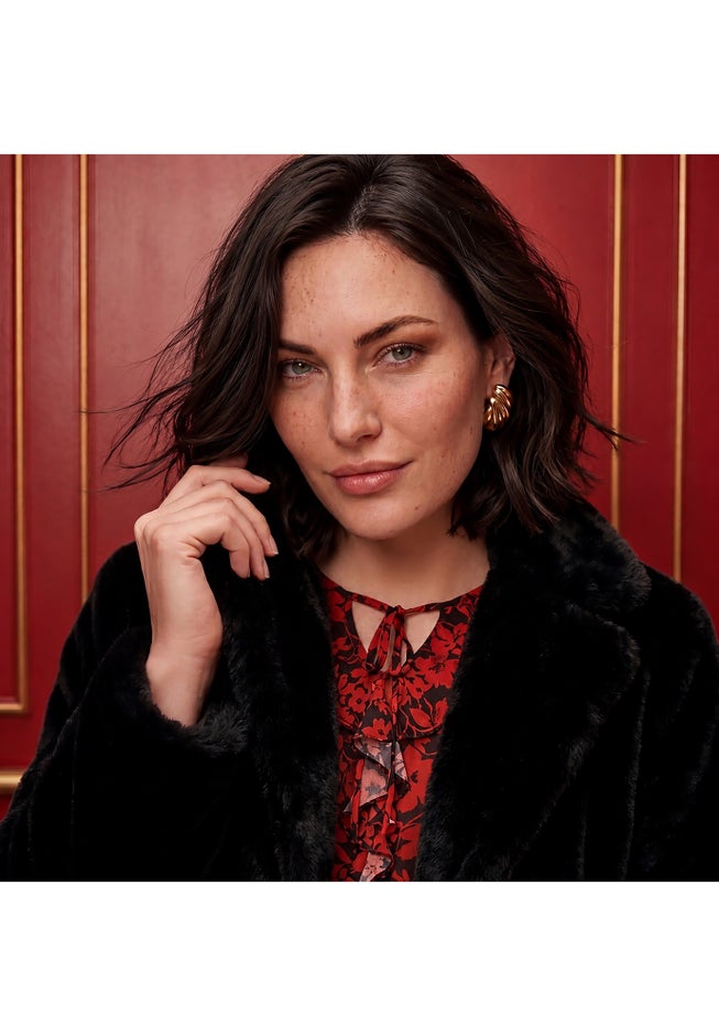 Plus Size Faux Fur Long Notch Lapel Coat image number 2