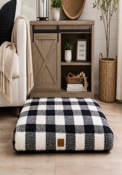 Sherpa Plaid Black Pillow Bed