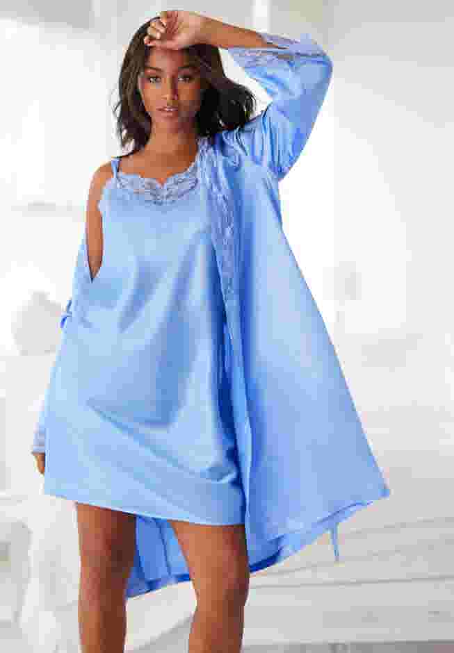 The Luxe Satin Short Peignoir Set image number 2